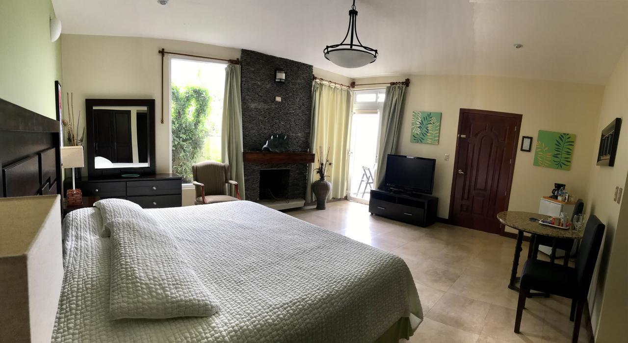 Hotel Casa Miravalle Antigua Bagian luar foto