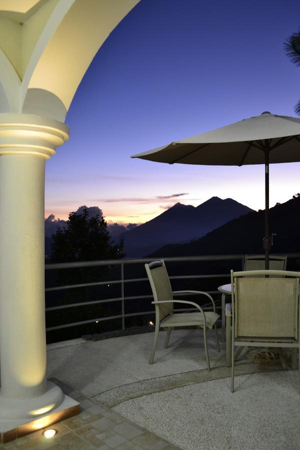 Hotel Casa Miravalle Antigua Bagian luar foto
